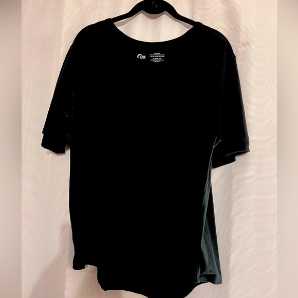 Zyia work out tee - Picture 2 of 2